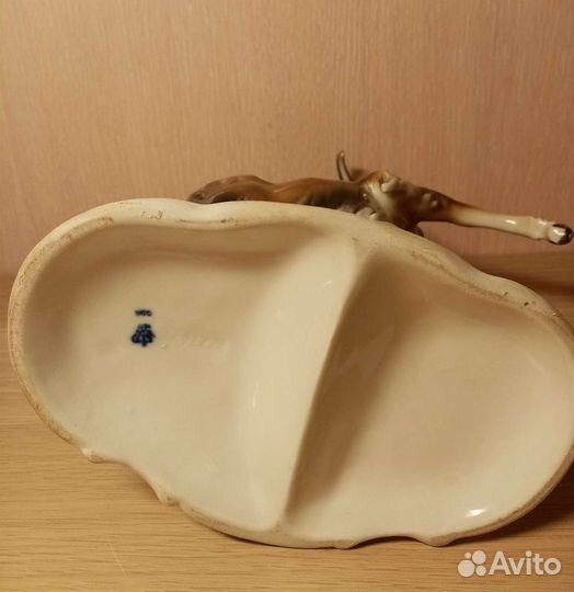 Фарфорова Статуэтка Германия 