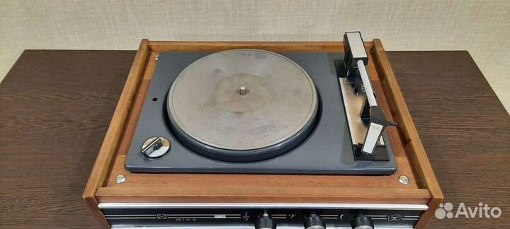 Проигрыватель Рига Аккорд СССР