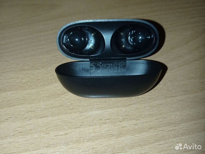 Беспроводные наушники