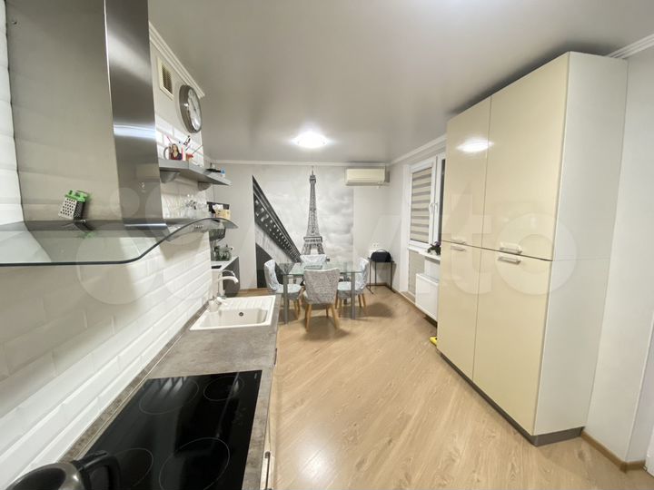 3-к. квартира, 76,6 м², 2/10 эт.