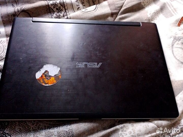 Asus