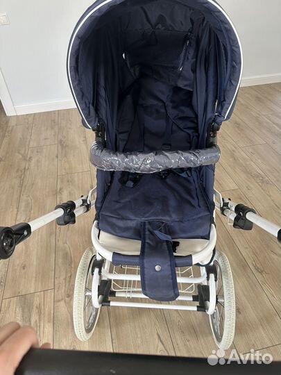 Детская коляска прогулочная. Есть люлька