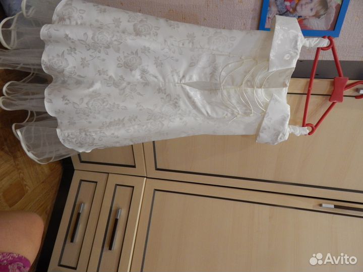 Нарядное платье