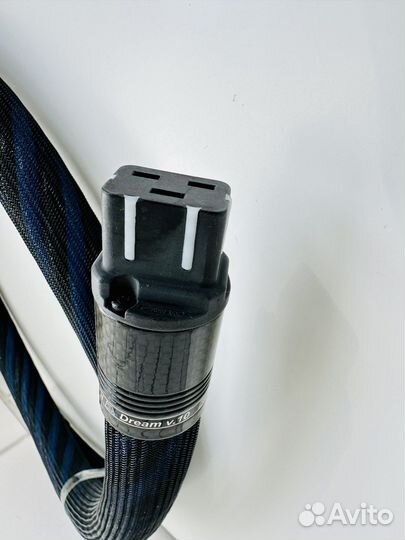 Кабель Stealth Dream V10.Analog -1.5 Euro - C20
