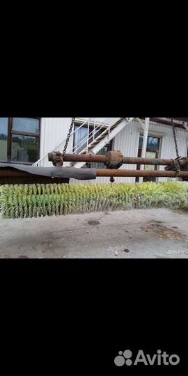 Щетка коммунальная