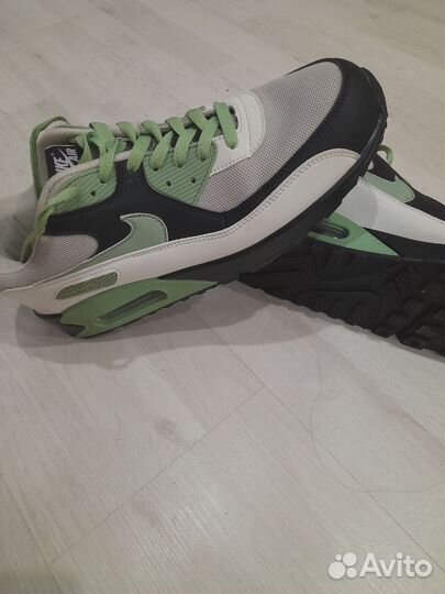 Кроссовки найк