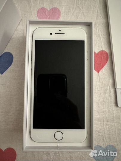 Телефон iPhone 8 64 gb