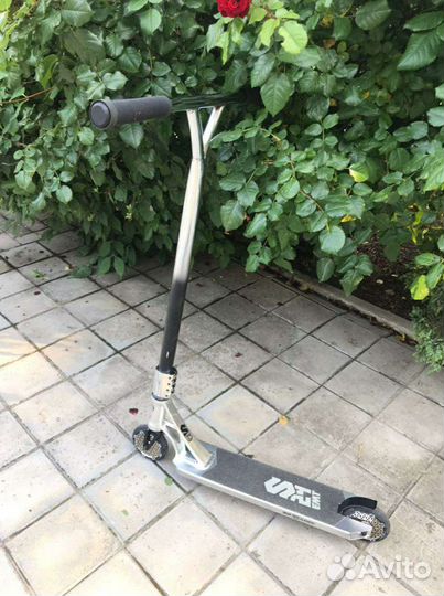 Самокат трюковой