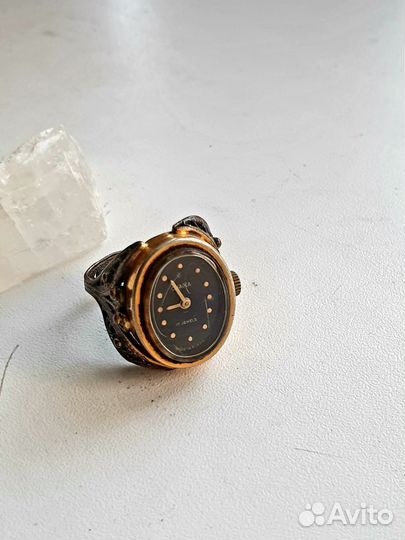 Часы женские