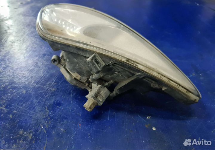 Противотуманка правая Mercedes W221