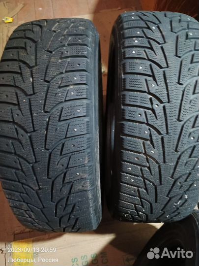 Hankook Winter I'Pike RS2 W429 215/55 R17 98T
