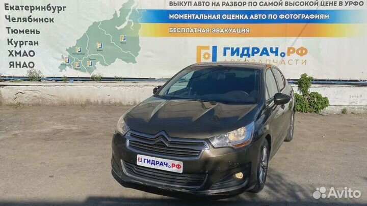 Дефлектор воздушный в торпедо правый Citroen C4 II