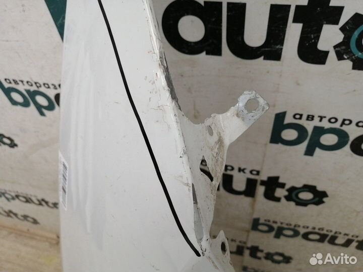 Крыло переднее правое 41357133228 BMW 1 серия E81