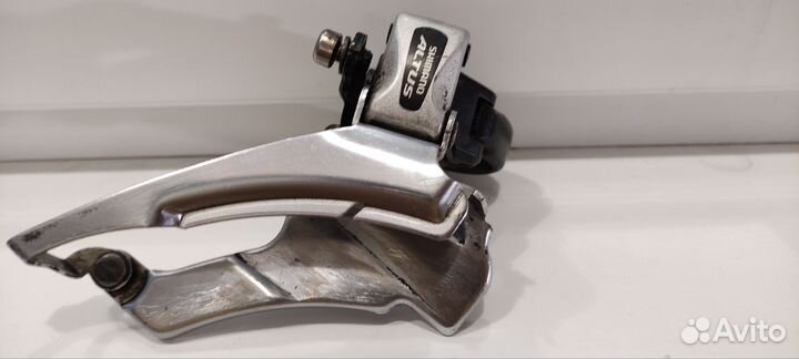Передний переключатель Shimano Altrus