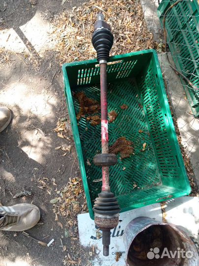 Привод передняя правая Renault Dokker