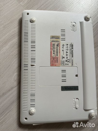 Нетбук asus Eee PC R101D