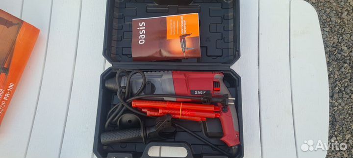 Перфоратор Oasis 1000