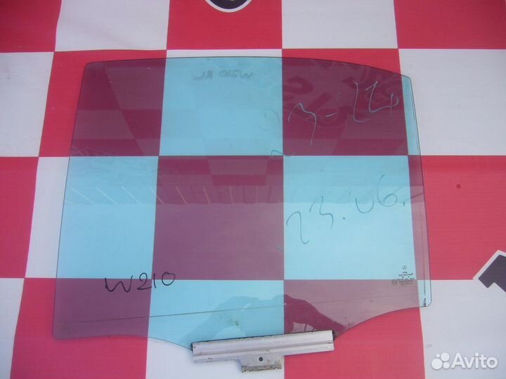 Стекло задней двери Мерседес W210 S210 1995-2002гг