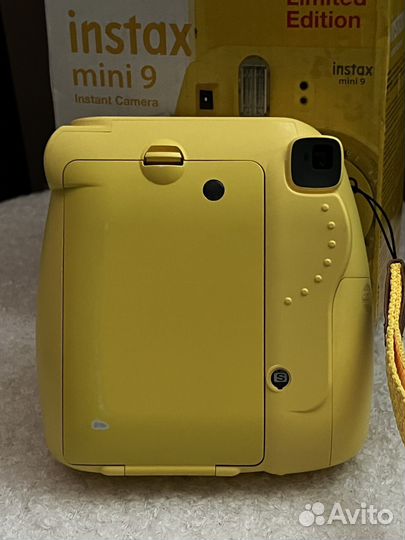 Фотоаппарат Instax Mini 9 Yellow