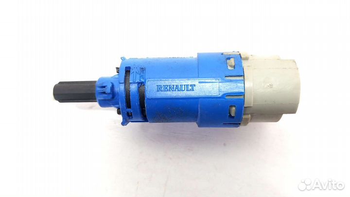 Датчик включения сцепления Renault logan stepway