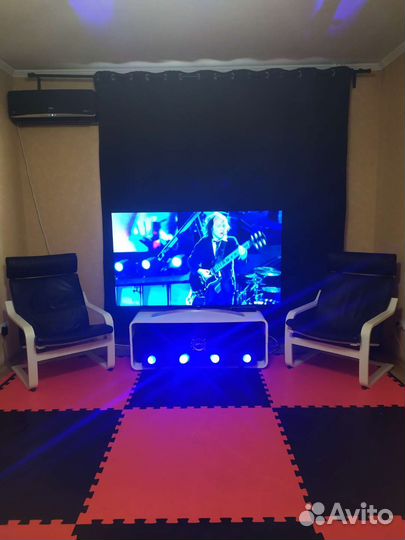 Фитнес тренер метро Варшавская в своей студии