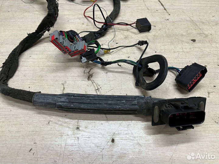 Проводка передней левой двери volvo xc70