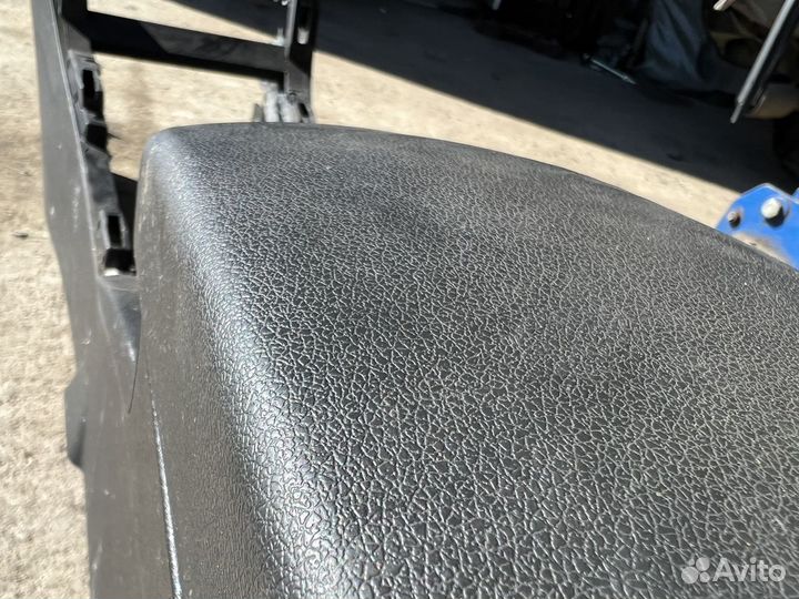 Lifan x 60 подлокотник