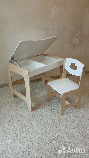 Растущий стол и стул для ребенка