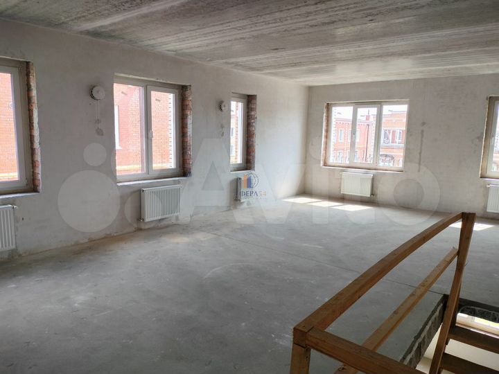 4-к. квартира, 87 м², 1/2 эт.