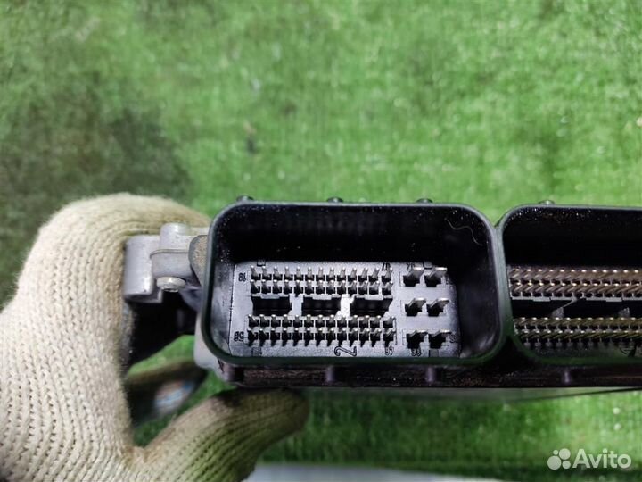 Блок управления двс Land Rover Discovery 4 2010