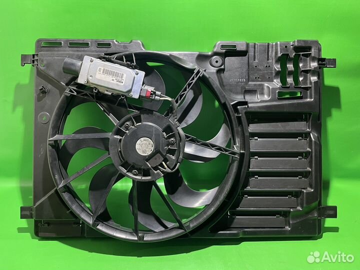 Диффузор с вентилятором Ford Kuga 2 2012-2019