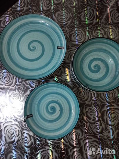 Столовый сервиз новый