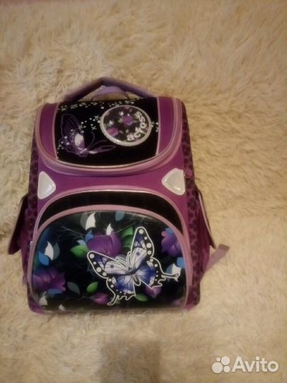 Рюкзак школьный