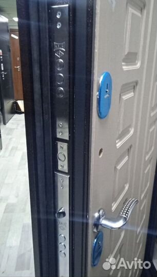 Дверь входная с Терморазрывом