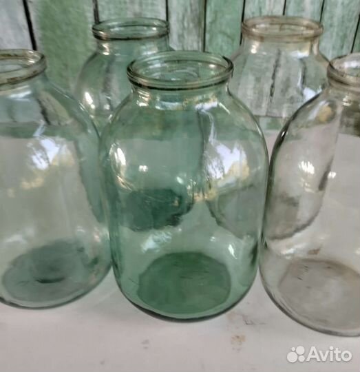 Стеклянная банка 3 л., и закручивающиеся