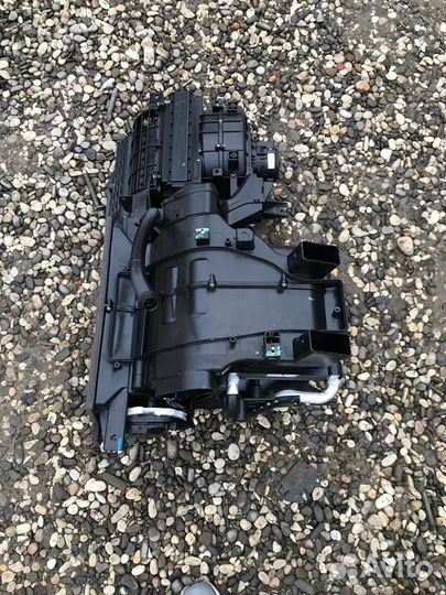 Хендай Крета (Hyundai Creta) корпус печки мотор