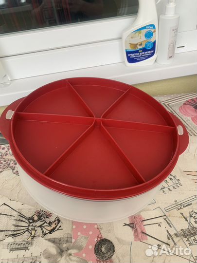 Tupperware тортница