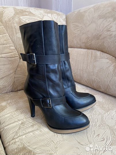Женские сапоги кожанные демисезонные на каблуке 40