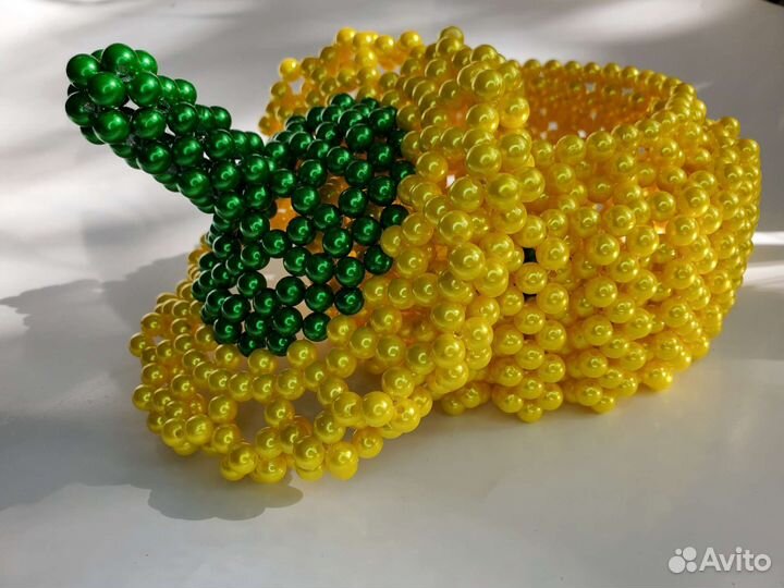 Ваза из бусин