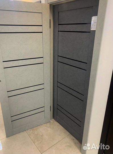 Межкомнатные дверь новые со стеклом