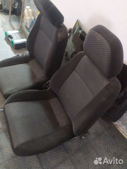 Сиденья priora 2110
