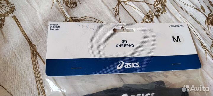 Наколенники для волейбола asics размер L и M