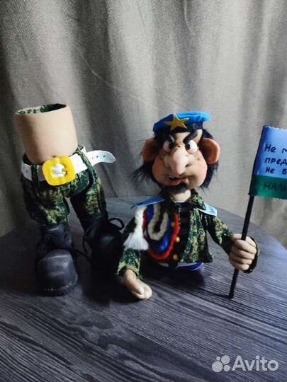 Интерьерная игрушка ручной работы мини-бар