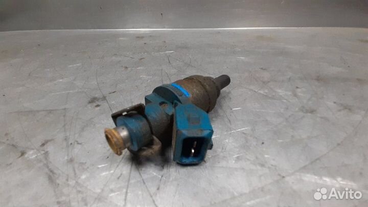 Форсунка инжекторная электрическая Volkswagen