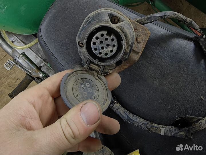 Розетка для фаркопа на W163