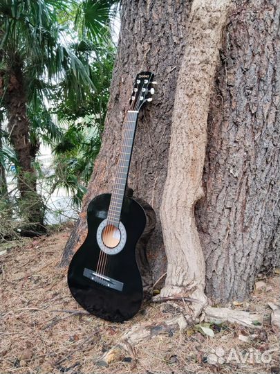 Гитара новая