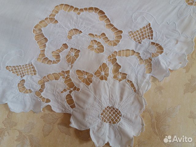 Подзор на кровать.занавеска старинная