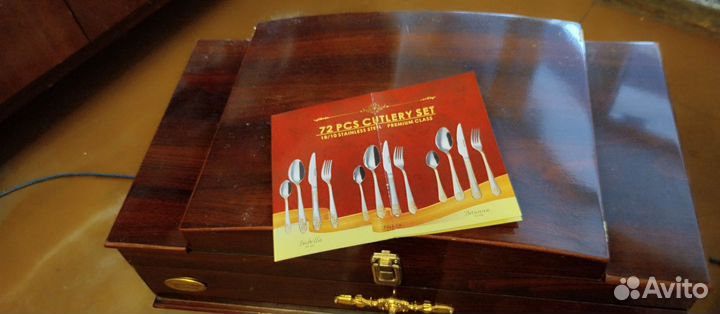Набор столовых приборов на 12 персон