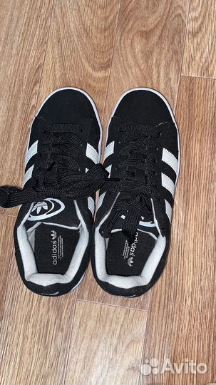 Adidas campus