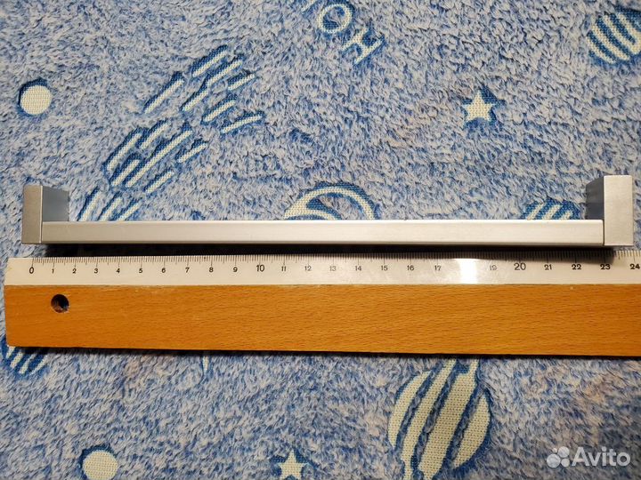 Ручки для кухонной мебели пластиковые